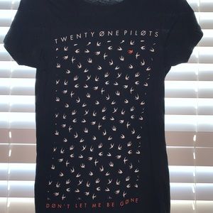 21 pilots band tshirt for women